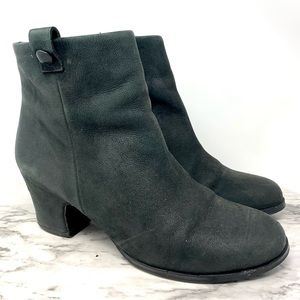 Flawed Gentle Souls Soft Cast Black Leather Comfort Booties Stud Detail 7